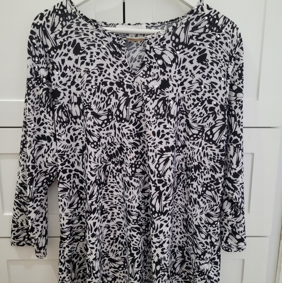 Emily Daniel's blouse for women - Picture 5 of 5